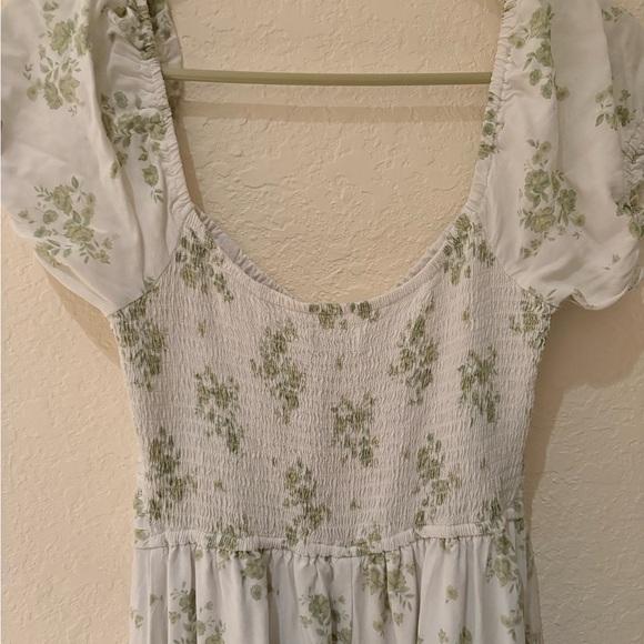 Hollister White Maxi Dress with Green Floral Design - Picture 7 of 9